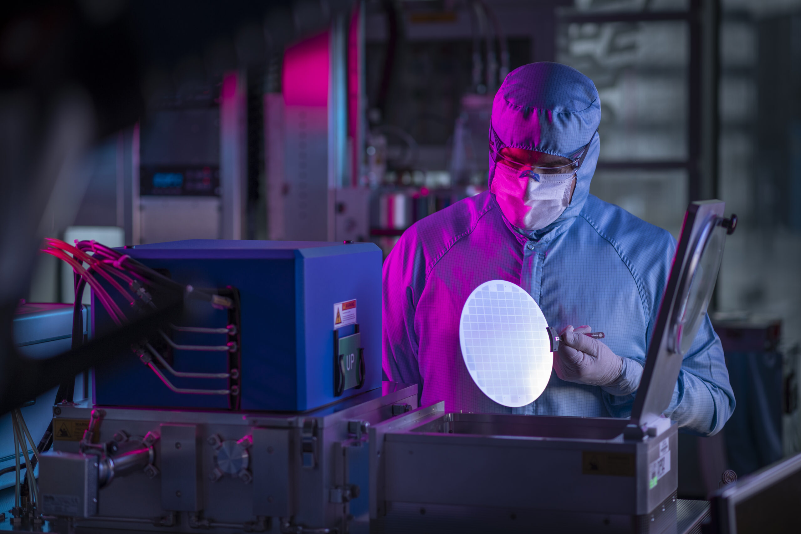 UK silicon photonics sector poised for landmark growth if hurdles can be overcome, new study from CORNERSTONE reveals
